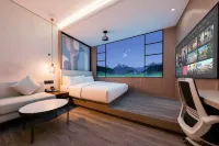 Ramada Encore Hotel (Dongguan Dongcheng Wanda Plaza) - Gym