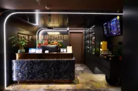 御龍電競酒店 - 2星級