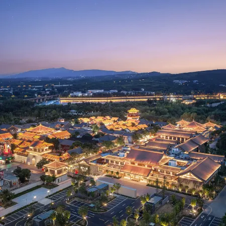 Luoyang Wanda Jinhua Hotel · Longmen Chinese Inn