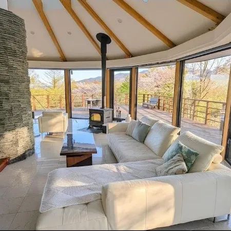 The Karuizawa Panoramic Villa – Sky Retreat (pets ok, sauna available)