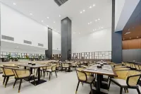 Floral Hotel· Bolanhai SeaVille Sea View Resort Hotel (Naxianghai Beach Branch) - 3-Star