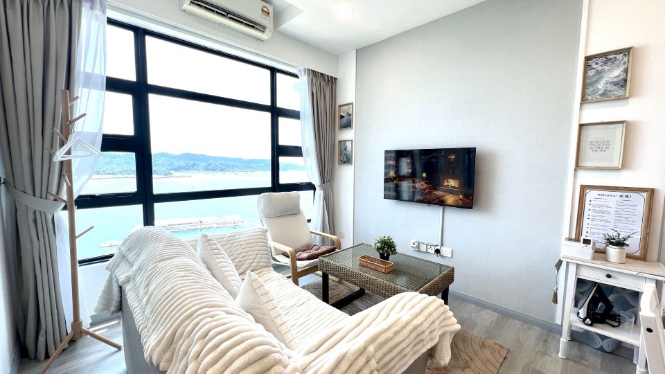 Jesselton Quay - by Shorever Amor