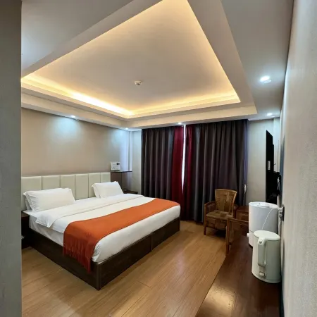 Ngamring Dongzan Hotel