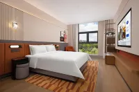 Wuyishan Sangu Resort Area Hampton by Hilton Hotel - parcheggio