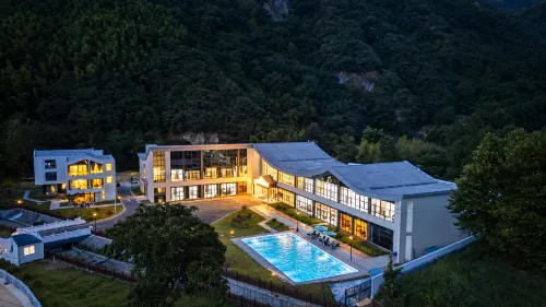 Moon Lake Pillow Creek Cloud House - Quầy Bar