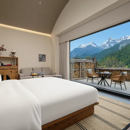 Yading Lanyond Hotel