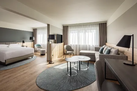 Basel Marriott Hotel Отели рядом с достопримечательностью «Старый город»