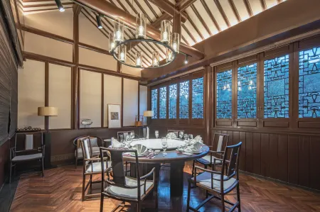 Scholars Boutique Hotel(Wuxi Xuntang Old Town) Отели рядом с достопримечательностью «Jiangnan University (Youth Teachers Association Foreign Languages College Branch)»