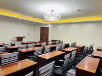 Three color hotel Hotels in Sa'gya