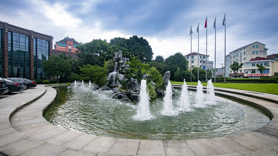 Zhongcai Hotel