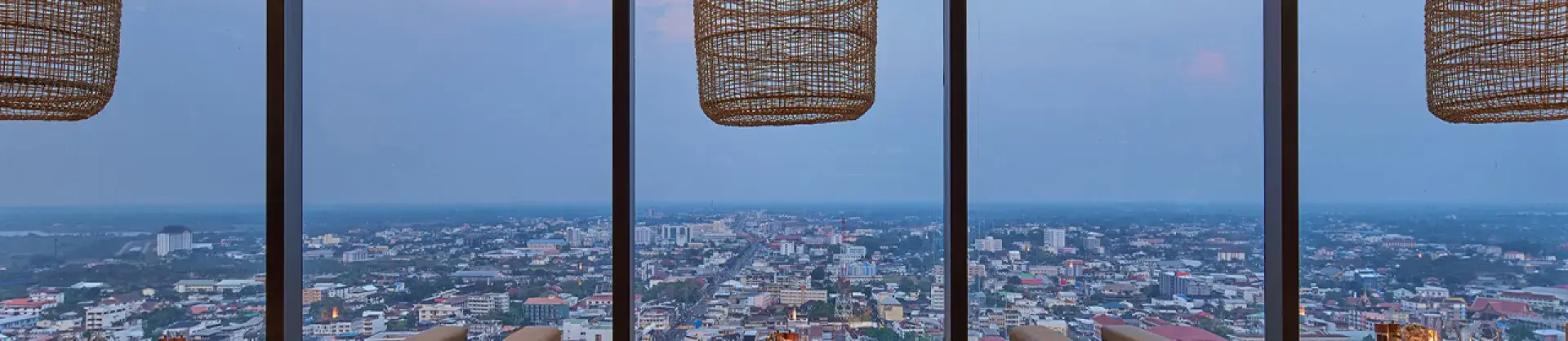 Khách sạn cao cấp