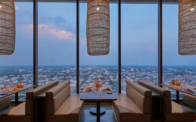 Ad Lib Hotel Khon Kaen Hotel dekat Wat Sawan Wanaram