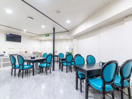 Xana Hotelle (Yugan Tianhong) Отели рядом с достопримечательностью «Lake Biwa Scenic Area»