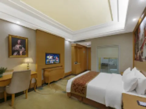 Luoshan Junfu Hotel Hotels in Luoshan
