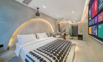 Holi Apartment (Chongqing Shapingba High-speed Railway Station)