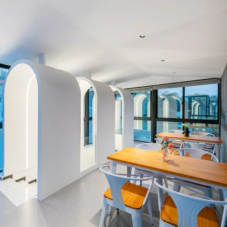Zhoushan Alila Light Luxury Homestay (Zhujiajian Wushitang Branch)