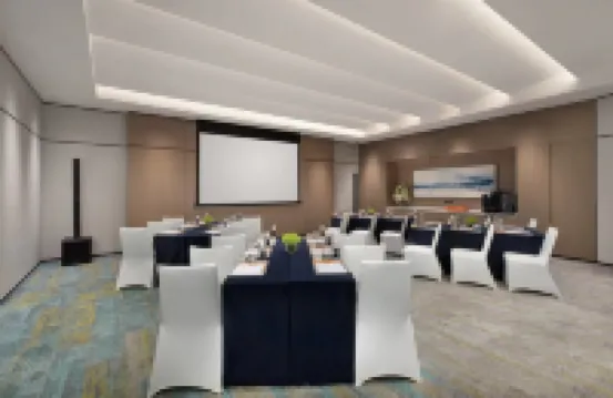 Beijing Jinqishu Hotel (Daxing Yihezhuang Metro Station)