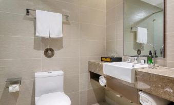 Homeinn Plus Hotel (Hefeinan Railway Station Lei Street)