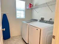 Ontario Four-Bedroom Villa Near Weber High School University City
