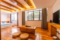Baoxing Manton B&B