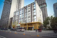 柏曼酒店（武漢光谷科技會展中心大悦城店） 鄰近武漢九峯山森林動物園-狐狸的酒店