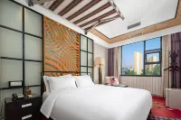 Xiqiu Leju Hotel (Shangqiu Yigao Municipal Government Branch) Hotels near Jinshiji Square