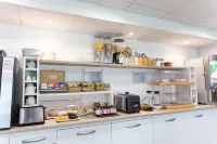 貝桑松城市舒適公寓飯店 - 早餐
