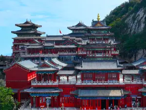 Top 5 Scenic Hotels in Henan