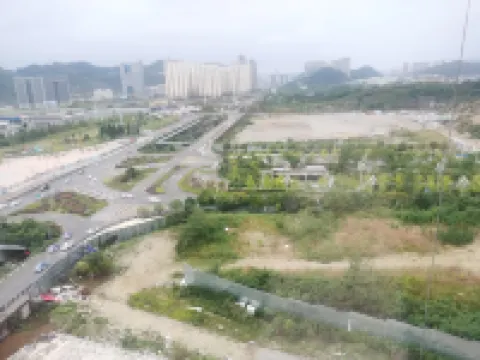 Lanting Hotel (Guiyang North Railway Station) Hotels near Guiyangbei Railway Station