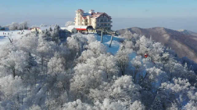 亞布力陽光度假村沐雲樓山頂酒店 尚志酒店