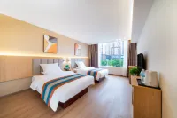 Chunhe Yuejing Hotel (Kaili International Trade Branch)