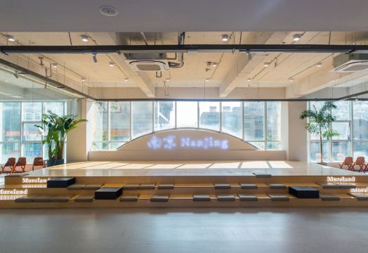 유스호스텔 공용 거실