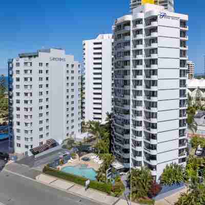 Pacific Resort Broadbeach Hotel Exterior