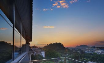 Venus Royal Hotel (Guilin Elephant Trunk Hill, Two Rivers and Four Lakes Branch)