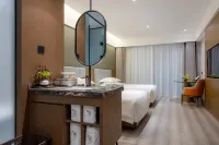Luyin Yayue Resort Hotel - Rooftop Pools