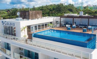 Aqua Palace Chatan by Coldio Premium