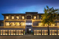 Laizhu Hotel (Luoyang Longmen High-speed Railway Station Baolong Plaza) Отели рядом с достопримечательностью «Гуан Линь»