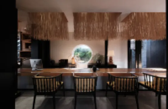 Liman | Hualin Riverside Hui-Style Wabi-Sabi Vacation Courtyard (Lijiang Old Town South Gate Mufu)