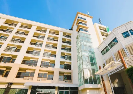 Ratchaphruek Pavilion Отели рядом с достопримечательностью «Computer Center Silapakorn University»