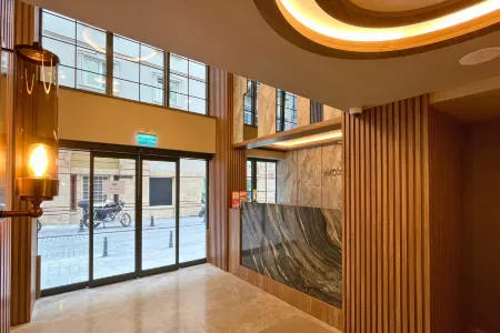 Woxx Hotel Отели рядом с достопримечательностью «Библиотека Ахмеда III»