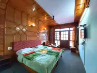 Goroomgo Radha Continental Nainital Hotel in zona Goddess Naina Devi