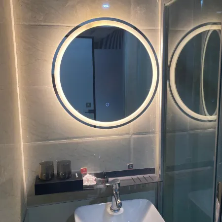 Junyi Chain Hotel (Chuzhou Mingguang City Nüshan Road)