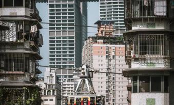DoALand V Hotel(Jiefangbei Hong Ya Dong Area)
