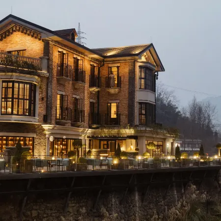 Ruo Jian Xi Homestay (Xiling Snow Mountain)