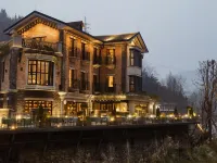 Ruo Jian Xi Homestay (Xiling Snow Mountain)