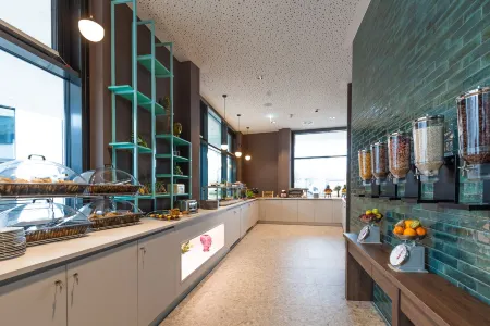 Holiday Inn - the niu, Wave Karlsruhe Oststadt Отели рядом с достопримечательностью «Зоопарк в Карлсруэ»