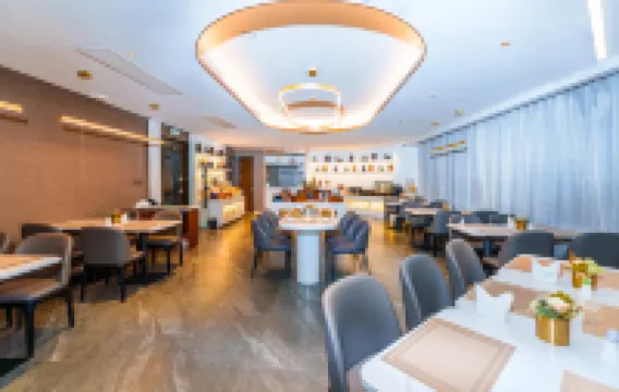 Homeinn Plus Hotel (Dezhou Tianqu East Road Technical College)