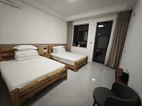 Huashe Mountain B&B