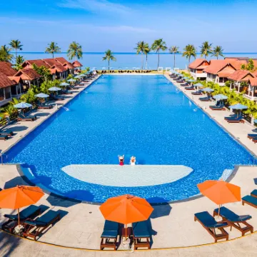 Le Menara North Khao Lak Resort Hotels near Ban Nam Khem Tsunami Memorial Center