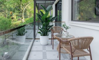 Sanqingshan Shiquqigu Homestay